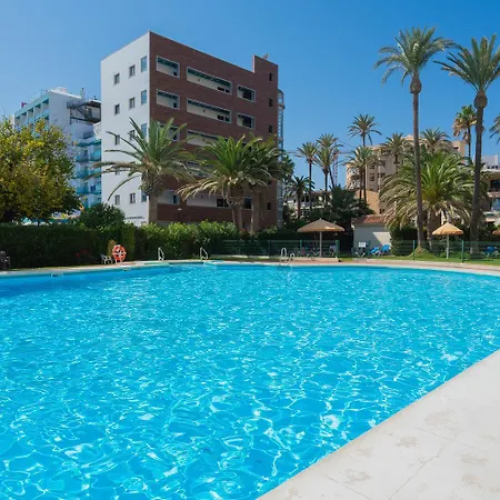 Private 250sqm Garden Duplex, Jacuzzi, Cinema, Sea View Escape *