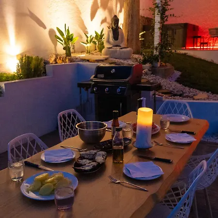 Apartment Private 250sqm Garden Duplex, Jacuzzi, Cinema, Sea View Escape Torremolinos