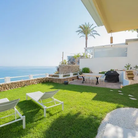 Apartment Private 250sqm Garden Duplex, Jacuzzi, Cinema, Sea View Escape Torremolinos
