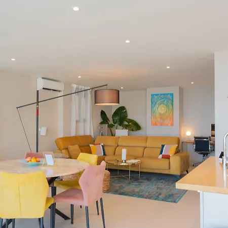 Apartment Private 250sqm Garden Duplex, Jacuzzi, Cinema, Sea View Escape Torremolinos