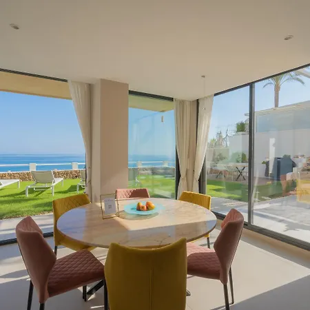 Private 250sqm Garden Duplex, Jacuzzi, Cinema, Sea View Escape Torremolinos